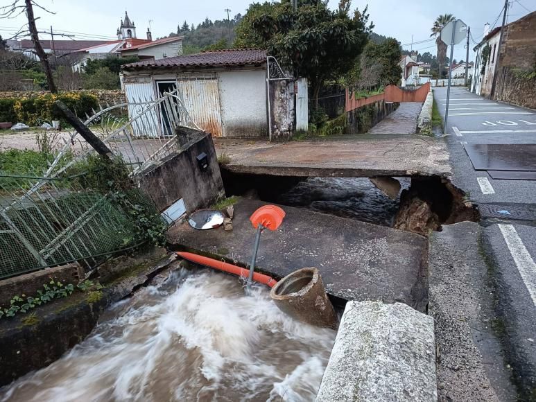 Freguesia com v&aacute;rias ocorr&ecirc;ncias devido a tempestade